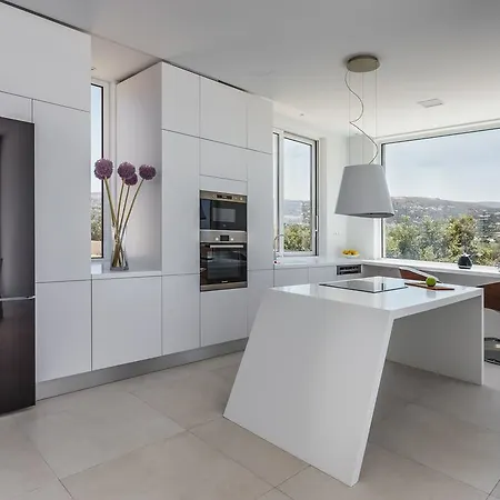 White Grace - A Seductive World Of Luxury Pigi (Crete)