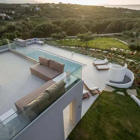Villa White Grace - A Seductive World Of Luxury *