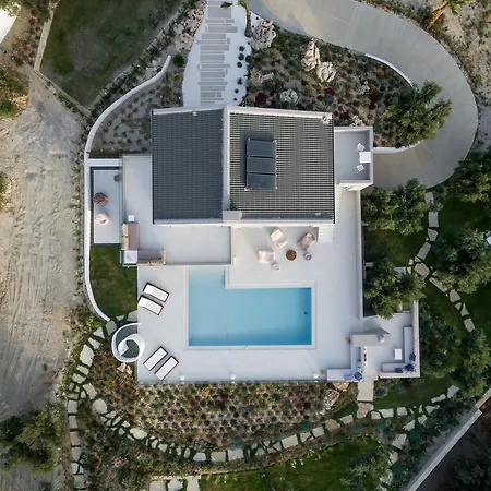 Villa White Grace - A Seductive World Of Luxury *