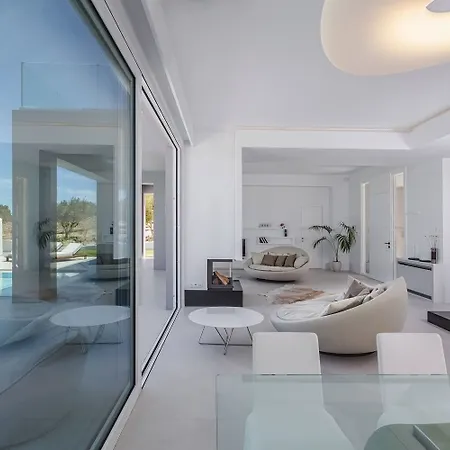 White Grace - A Seductive World Of Luxury